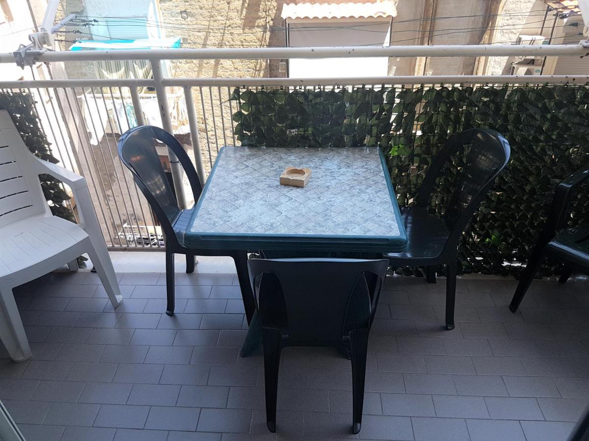 La Dimora Di Antonietta - Centro Storico Apartment Наполи Екстериор снимка