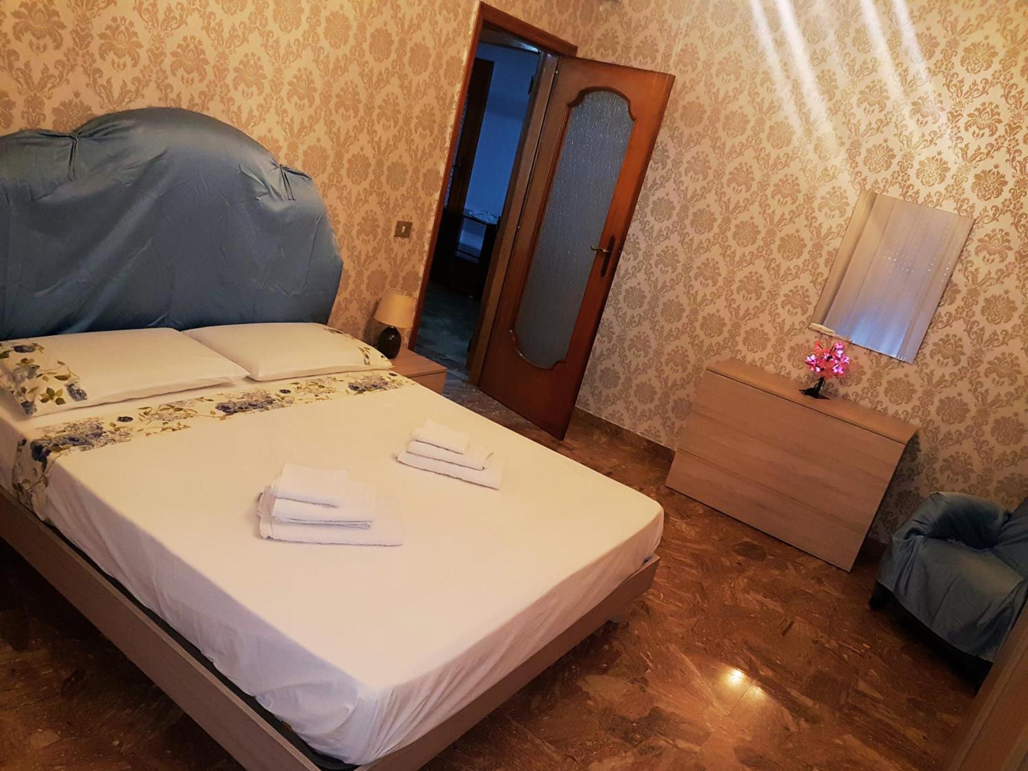 La Dimora Di Antonietta - Centro Storico Apartment Наполи Екстериор снимка